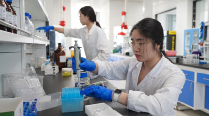 企业家面对面丨植物提取赛道的领舞者是如何炼成的?--专访晨光生物董事长卢庆国
